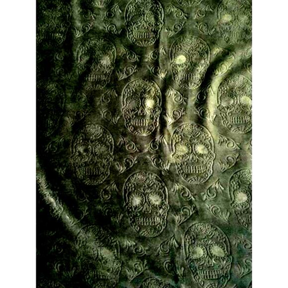 Skull Blanket - Picture 1 of 4